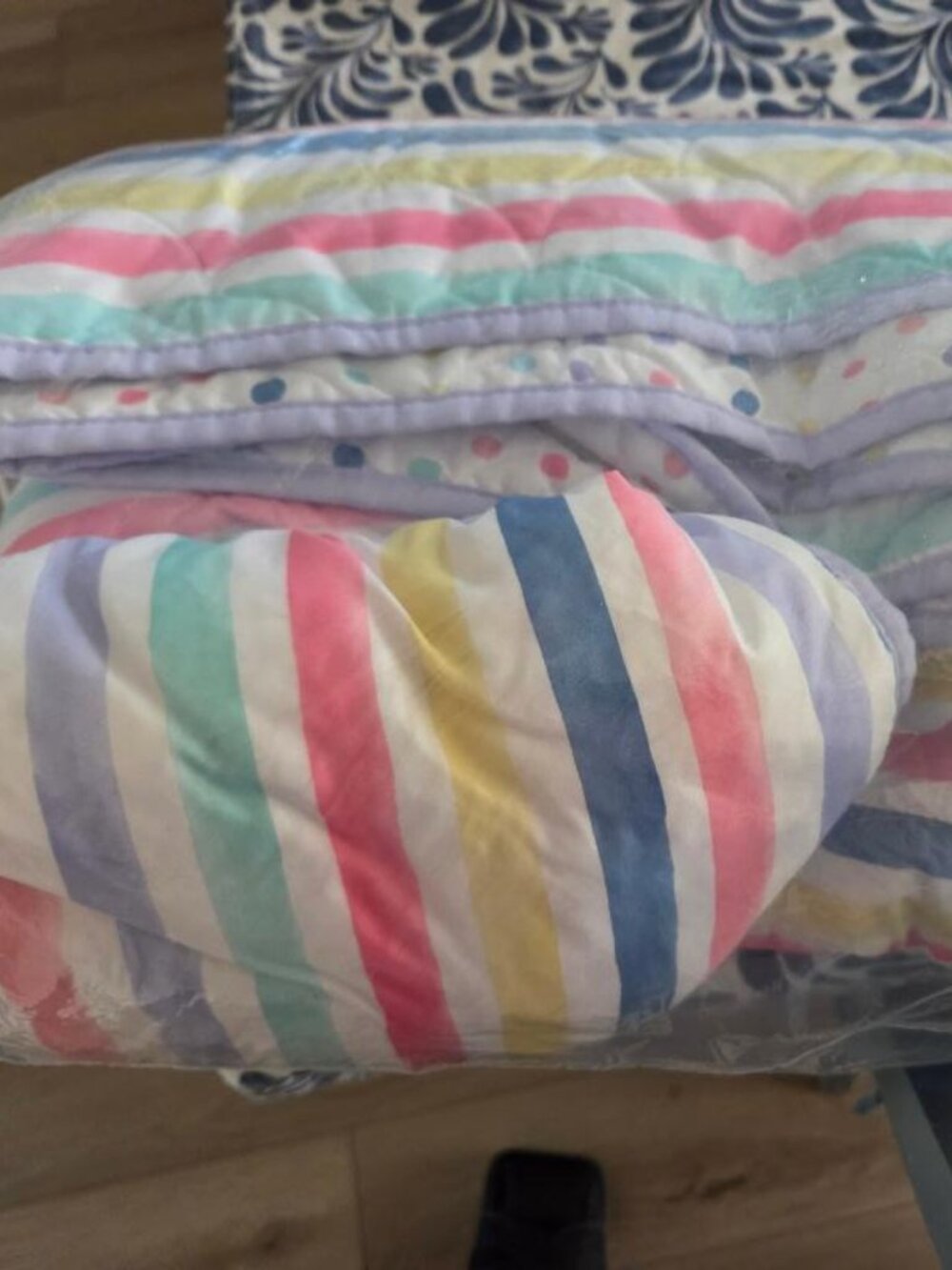 Queen size comforter, kids